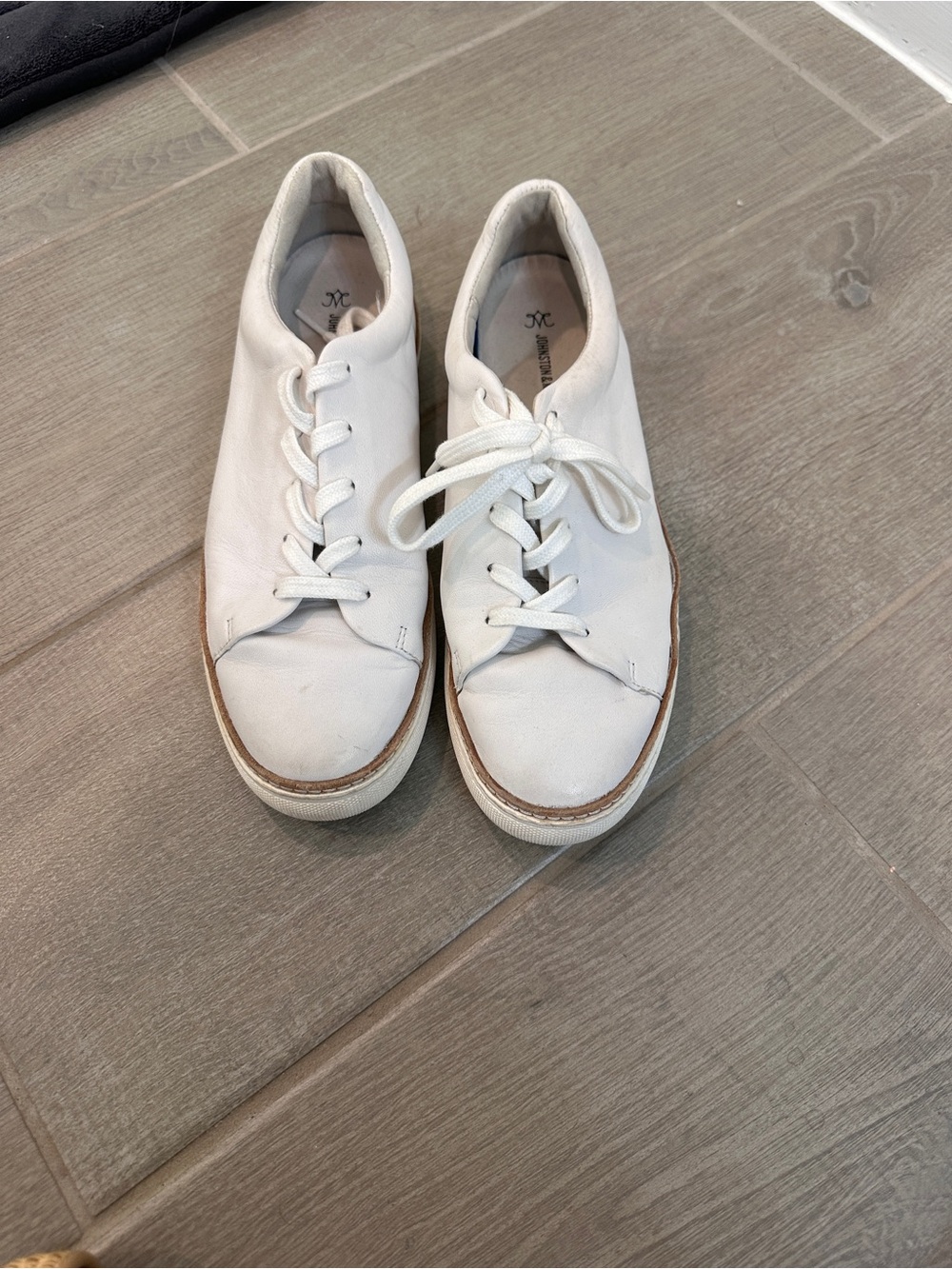 Johnston & Murphy Off-White Leather Lace-Up Platform Sneakers